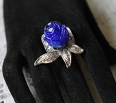 Комплекты украшений - Кольцо лэмпворк цветочное с синей розой Чудо природы