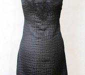 Платья - Черное платье с кружевной аппликацией