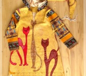 Одежда для девочек - Желтый эльфийский балахончик с котами и бубенчиком