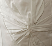 Юбки - Белая офисная юбка с цветком