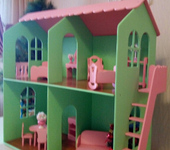Развивающие игрушки - Кукольный домик с мебелью
