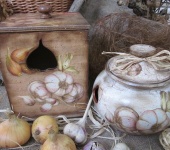 Предметы для кухни - короб для хранения лука чеснока