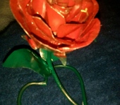 Оригинальные подарки - Цветы из металла "Роза на столе"