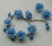 Комплекты украшений - Браслет и серьги "Голубые розы"