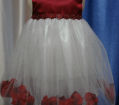 Одежда для девочек - платье "Лепестки роз"