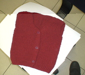 Кофты и свитера - вязанный жилет на ребёнка 3-5лет.